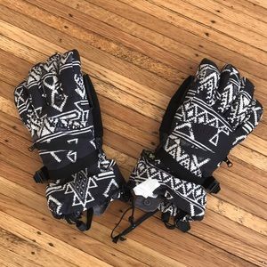 Snowboarding gloves